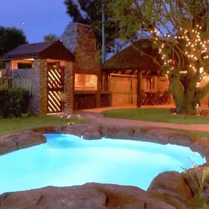 Treetops Pensión Bed and breakfast